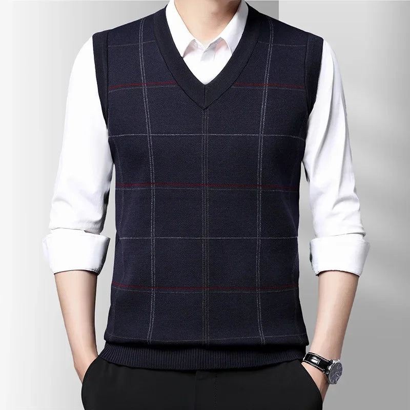 Men’s Plaid V-Neck Sweater Vest – Slim Fit Knit Sleeveless Pullover