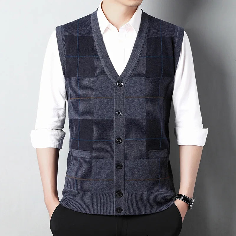 Men’s Plaid V-Neck Sweater Vest – Slim Fit Casual Knit