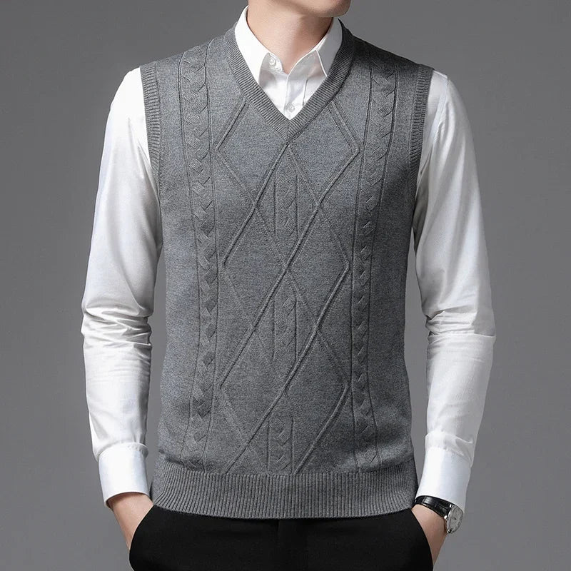 Classic Knit Argyle Sleeveless Sweater Vest for Men – Casual Layering Style
