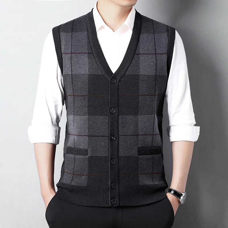 Men’s Plaid V-Neck Sweater Vest – Slim Fit Casual Knit